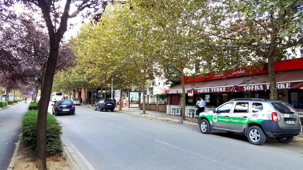 Traveler'S Place At Tirana City Centre Екстер'єр фото